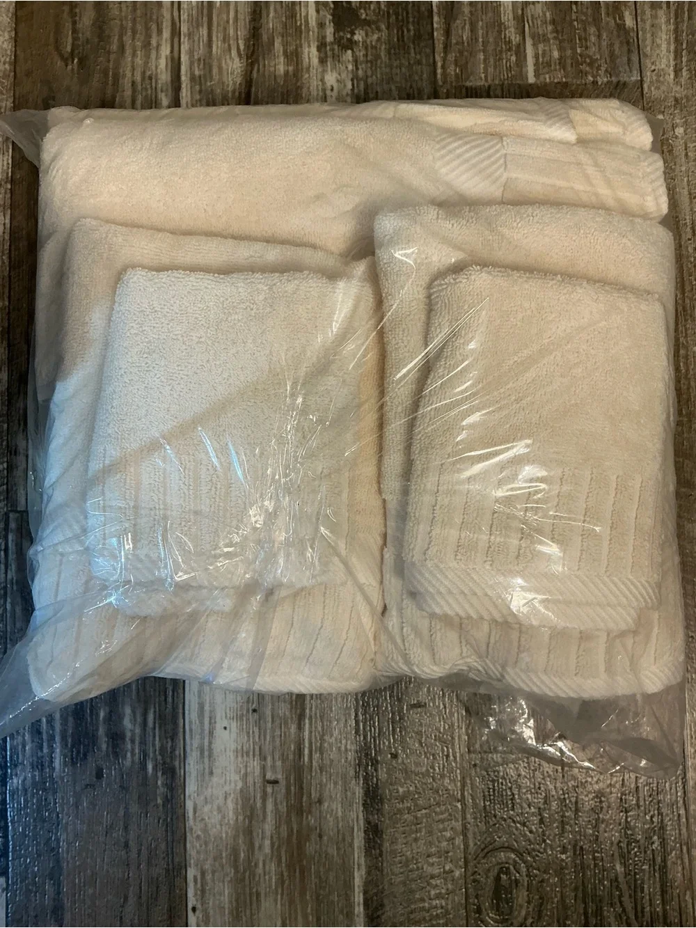 Soft Cream 6 Piece Bath Towels - Plush Absorbent Set